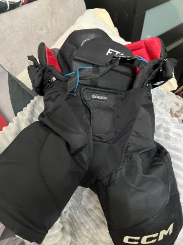 Junior Small CCM Jetspeed FT6 Pro Hockey Pants (Used)