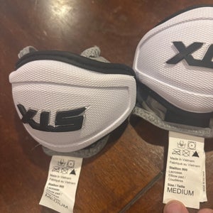 Medium Youth STX Stallion 900 Arm Pads (Used)