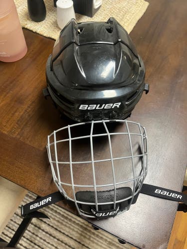 Small Bauer Helmet (Used)