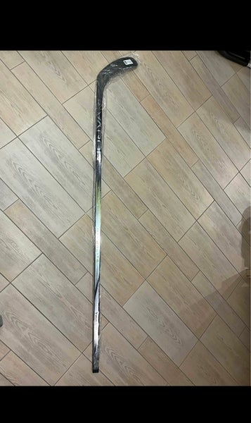 Senior Bauer Vapor Hyperlite 2 Left Hand Hockey Stick P92 (New)
