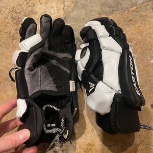 Easton Stealth core Lacrosse Gloves Medium (Used)