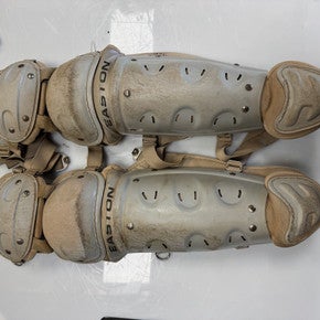 Used Easton YOUTH Catchers Leg Guards Grey Youth 11860-S000298090