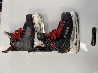 Used Bauer X700 Intermediate Hockey Skate Intermediate 5.0 11860-S000298081