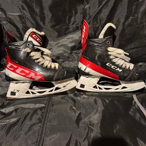CCM JetSpeed FT4 Pro Hockey Skates Regular Width Pro Stock 6.5 (Used)