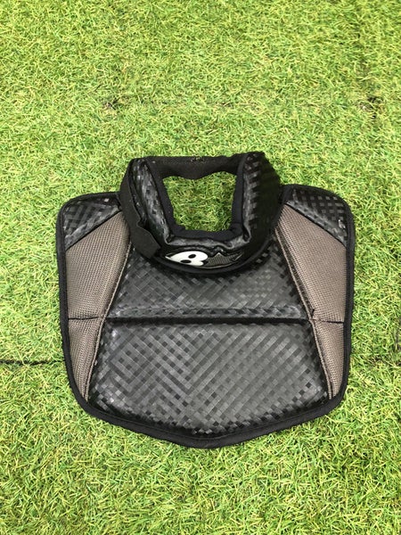 Brian's Goalie Neck Guard (Used)