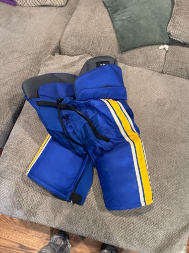 Men's Senior Medium blues winter classic Bauer Nexus Custom Pro Hockey Pants Pro Stock NWOT