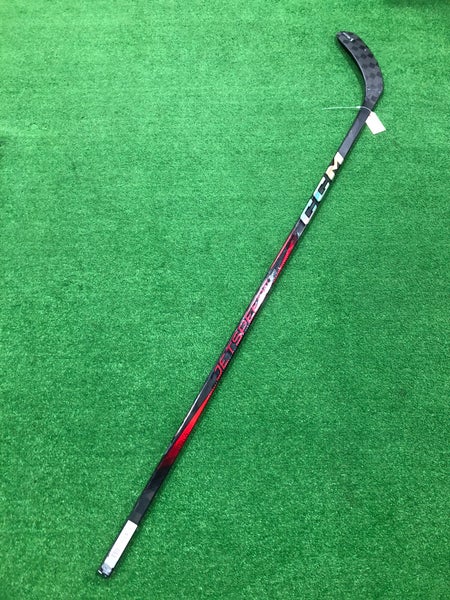 Senior CCM Jetspeed FT7 Pro Hockey Stick Right Handed P88 (Used)