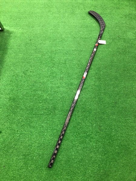 Senior BladeTech Hockey Stick Right Handed P92 (Used)
