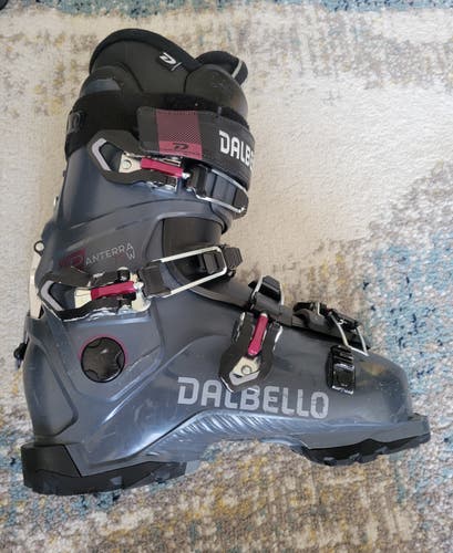 Mondo 25 & 25.5 Women's Dalbello Panterra 75 W Ski Boots Soft Flex (Used)