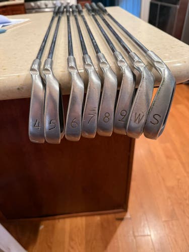 Used Right Handed Regular Flex Steel Shaft i3 Iron Set