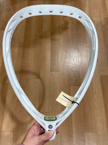 Goalie Warrior Nemesis 3 Unstrung Goalie Head (New)