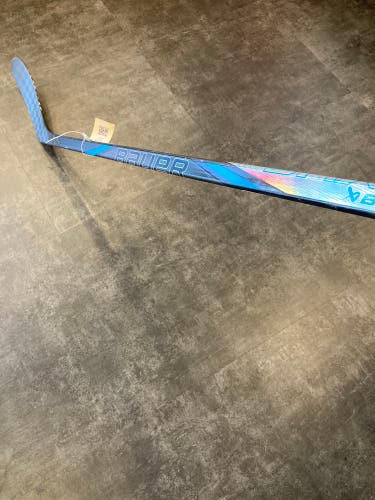 Bauer Nexus Tracer Hockey Stick P28 | Youth RH