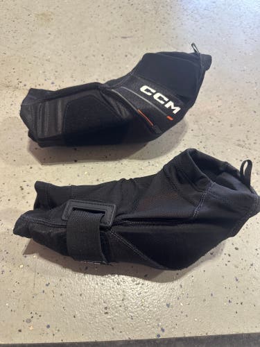 CCM Referee elbow pads(Used)