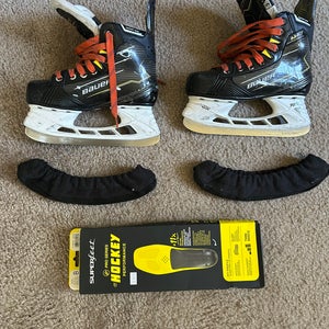 Bauer Supreme M40 Hockey Skates Regular Width Size 3 (Used)