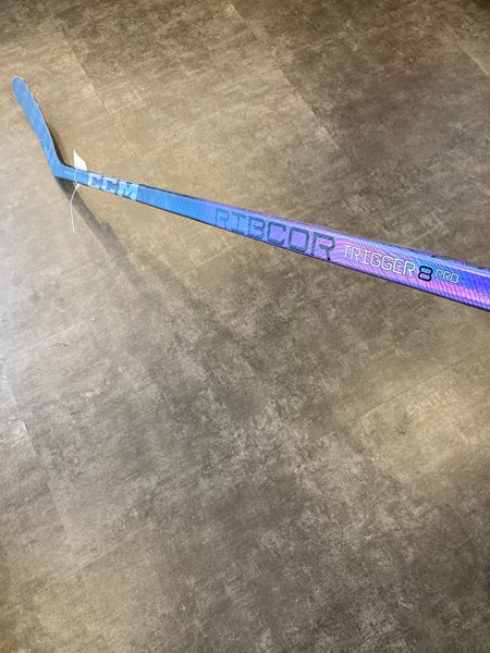CCM RibCor Trigger 8 Pro Hockey Stick P88 | Senior RH