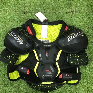 Medium Junior Bauer Vapor 3X Shoulder Pads (Used)