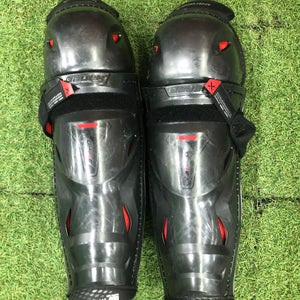 Intermediate Bauer Vapor 3X Pro Shin Pads 14" (Used)