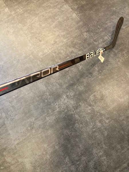 Bauer Vapor Hyperlite Hockey Stick P28 | Youth LH