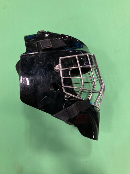 Black Senior CCM Axis 1.9 Goalie Mask (Used)