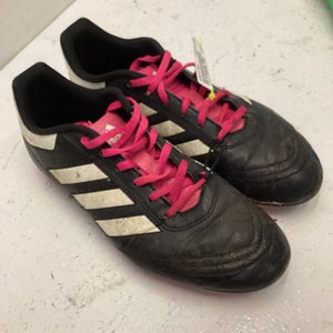 Used Adidas Soccer Cleats Pink Youth 06.0 11443-S000197952