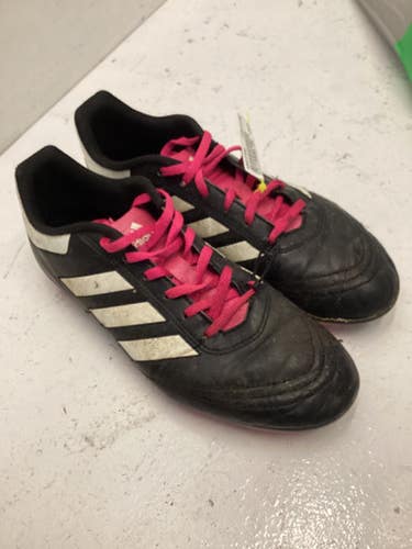 Used Adidas Soccer Cleats Pink Youth 06.0 11443-S000197952