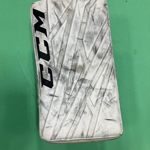 White Junior CCM EFlex 6 Goalie Gloves & Blockers Full Right (Used)