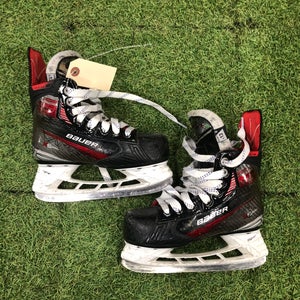 Youth Bauer Vapor X5 Pro Hockey Skates Regular Width 13.0 (Used)