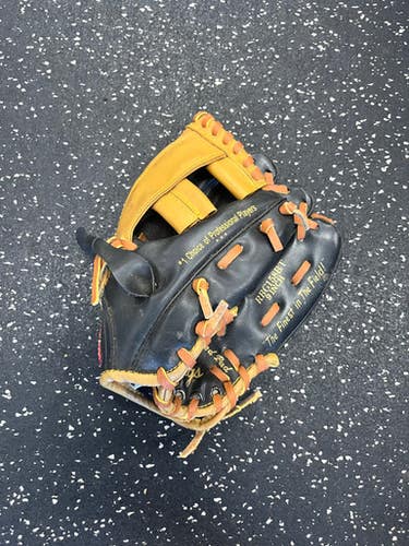 Used Rawlings RBG158BT BB/SB Glove RH Throw Black 9" 11849-S000031889