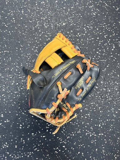 Used Rawlings RBG158BT BB/SB Glove RH Throw Black 9" 11849-S000031889