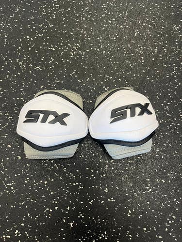Used STX STALLION 1K Lacrosse Arm Pads/Guards White LG 11849-S000031884