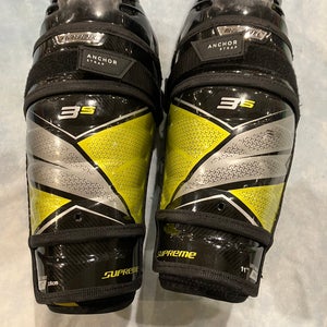 Junior Bauer Supreme 3S Shin Pads 11" (Used)