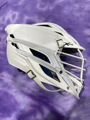 White Adult Cascade XRS Helmet (Used)