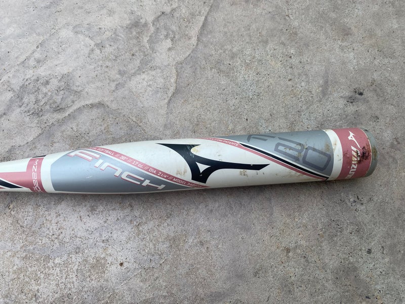 White Mizuno Finch Alloy Bat (-13) Alloy 17 oz 30" (Used)