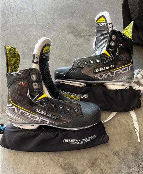 Bauer Vapor 3X Hockey Skates Extra Wide Width Size 2 (Used)