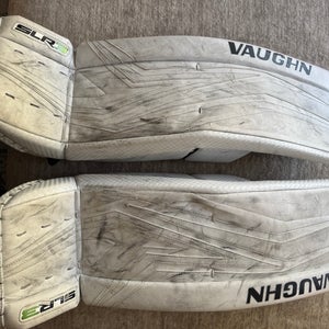 30" Vaughn Slr3 Goalie Leg Pads (Used)