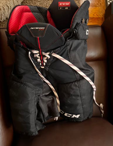 Junior Large CCM JetSpeed FT1 Hockey Pants (Used)