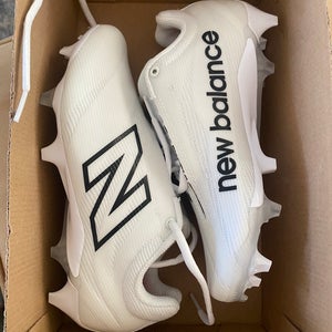 Women’s New Balance Burn X4 molded cleats - New , never used - retail $119.99