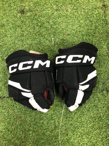 Junior CCM Next Gloves 10" (Used)