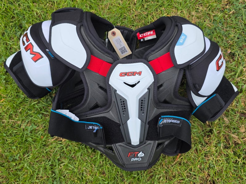 Small Senior CCM Jetspeed FT6 Pro Shoulder Pads