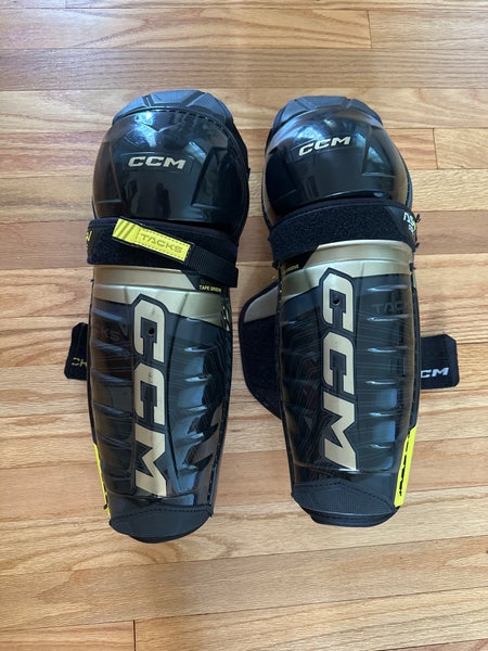 Junior CCM Tacks AS-V Pro 13" Shin Pads (New)