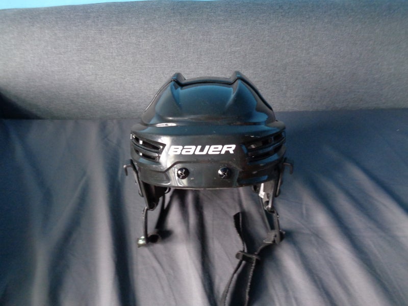 Medium Bauer Helmet (Used)