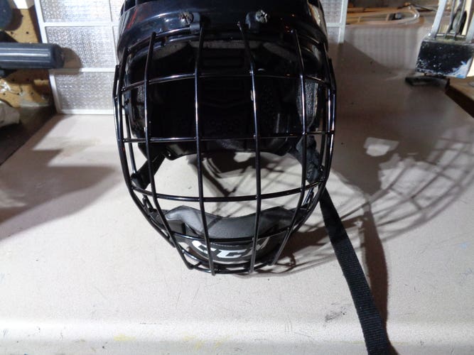 Large CCM 04 Helmet (Used)