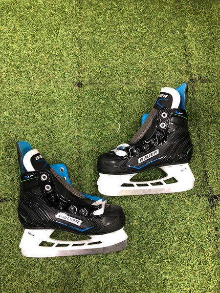Youth Bauer XLP Hockey Skates Regular Width 13.0 (New)