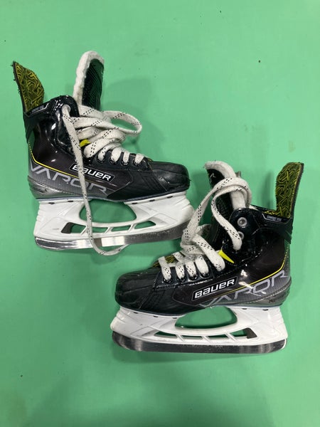 Junior Bauer Vapor 3X Hockey Skates Wide Width Size 3 (Used)