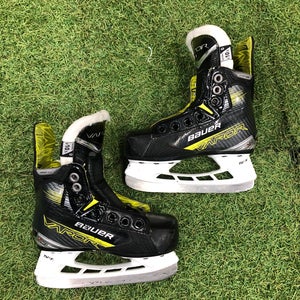 Youth Bauer Vapor X4 Hockey Skates Regular Width 10.5 (Used)