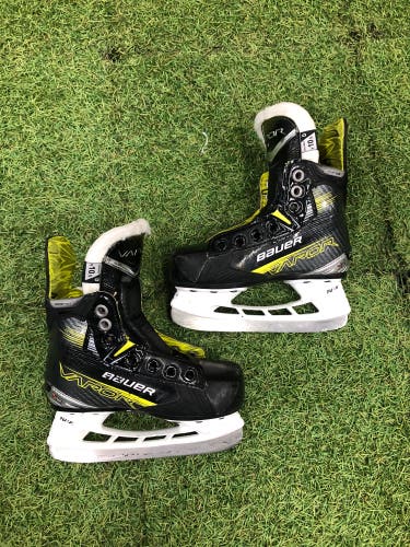 Youth Bauer Vapor X4 Hockey Skates Regular Width 10.5 (Used)