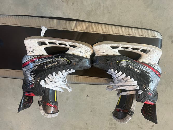 2019 Bauer Vapor 2X Pro Hockey Skates Regular Width 10 (Used)