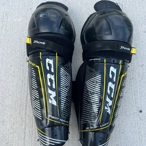 Senior CCM Tacks 9040 Shin Pads 15" (Used)