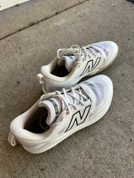 Women's turf shoes