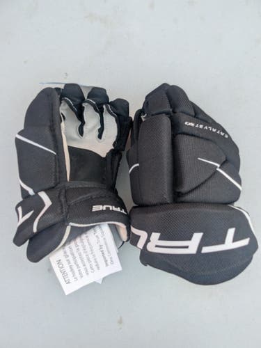 True Catalyst 9X3 Gloves 8" (New)